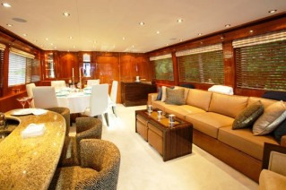 Show Boat -   Salon